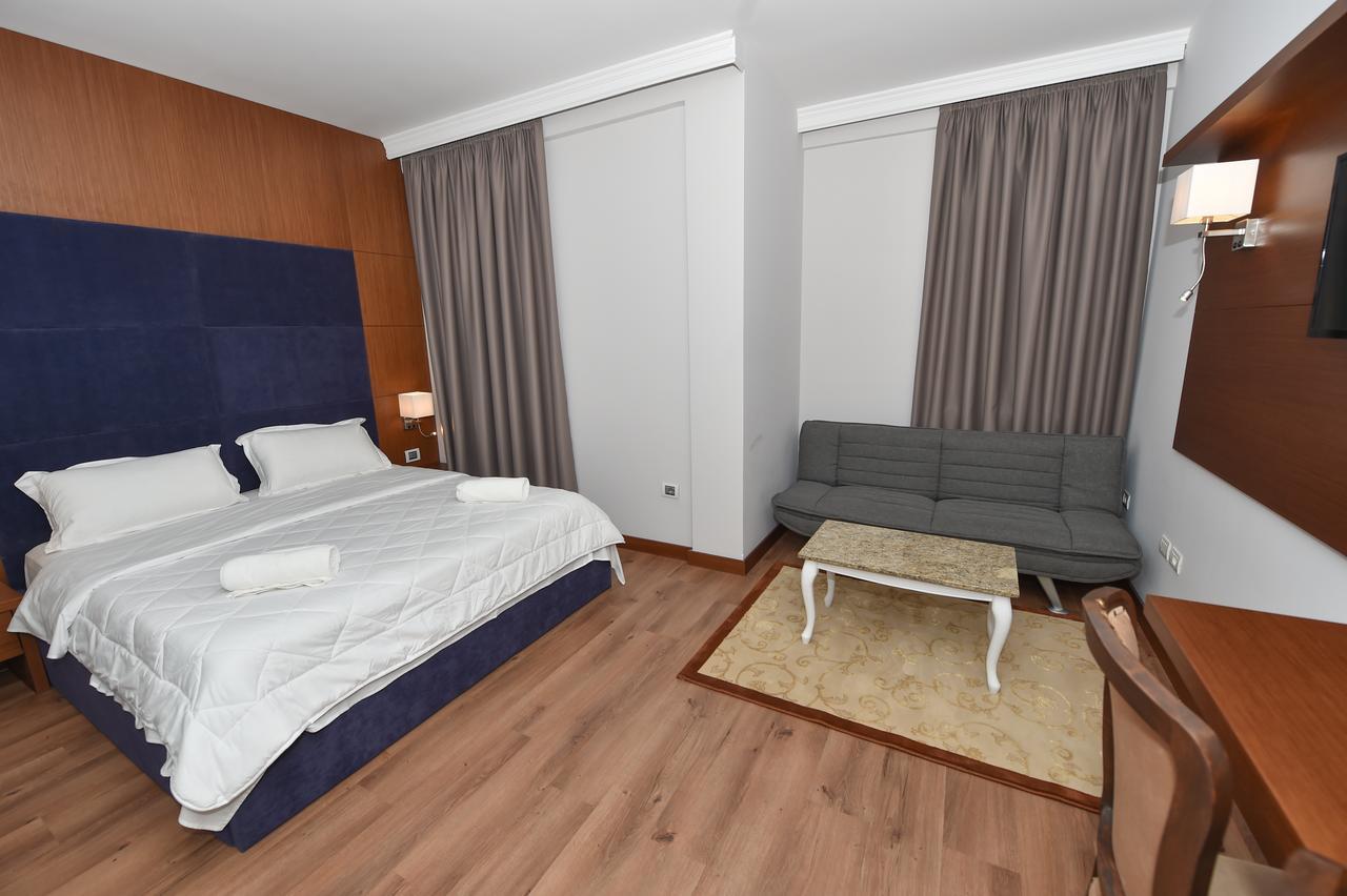 Golden Ring Resort Farke e Madhe Bagian luar foto